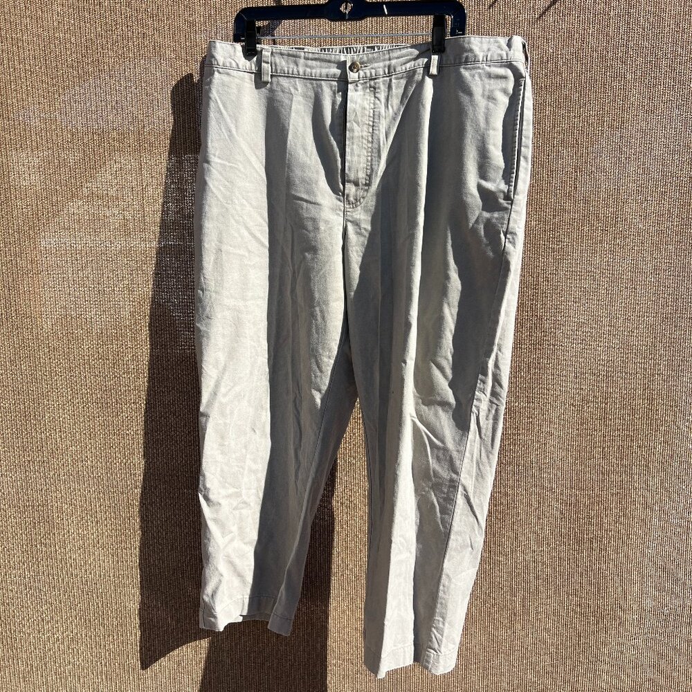 Cropped Vintage LL Bean Comfort Waist Khakis - Size 38x26